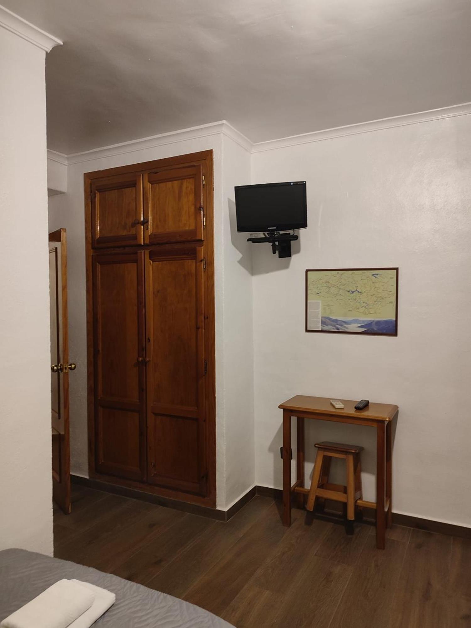 El Cruce Hornos Hotel Buitenkant foto